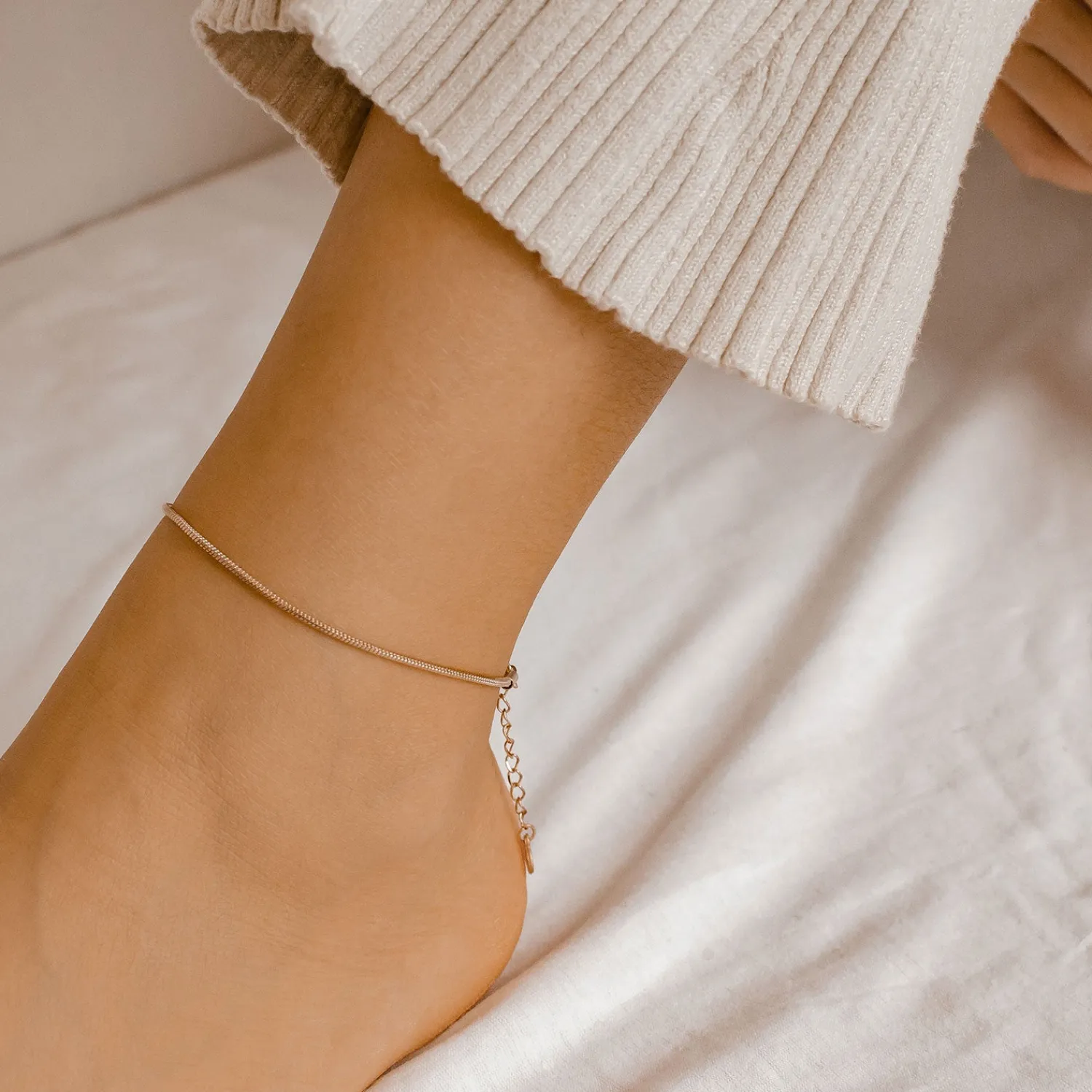 Fußkettchen | Hey Happiness Abgerundete Fußkette im Schlangenkette-Design in Rosegold Rose Gold