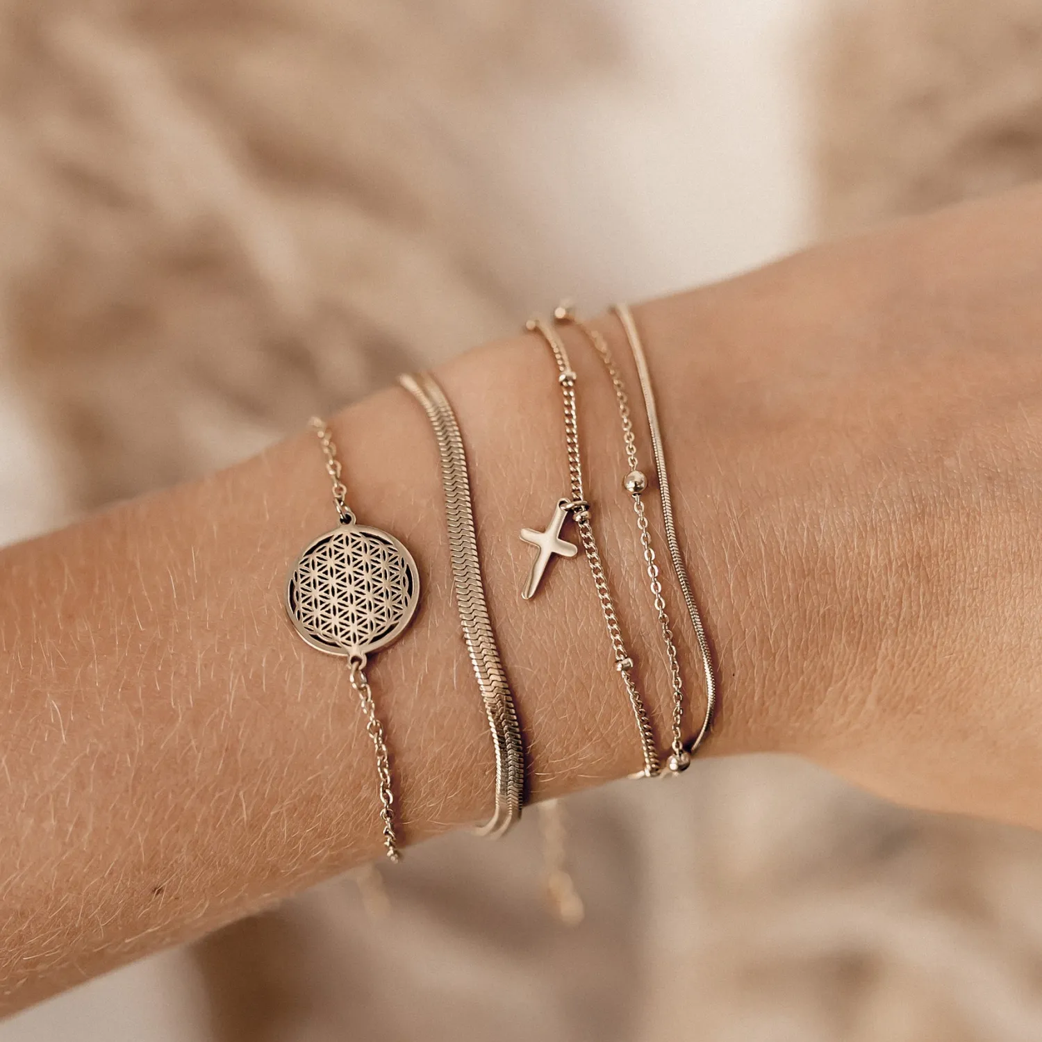Charm Armbänder | Hey Happiness Armband Blume des Lebens Gold