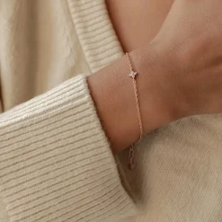 Charm Armbänder | Hey Happiness Armband mit Gänseblümchen Anhänger aus Sterlingsilber Gold