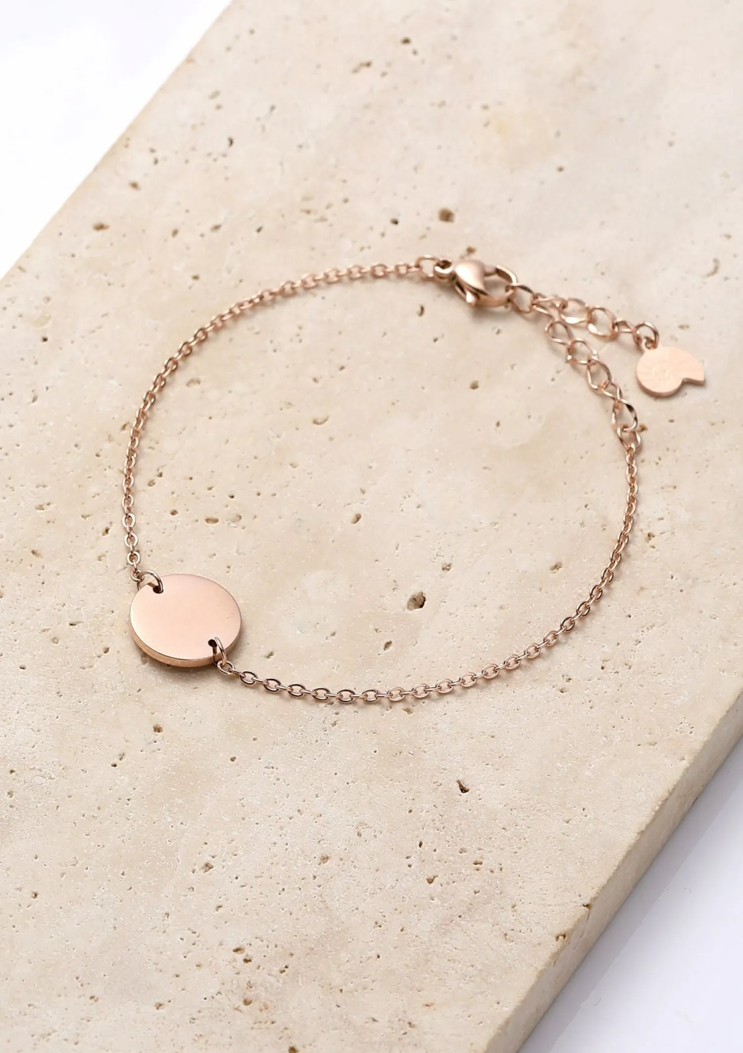 Charm Armbänder | Hey Happiness Armband mit Kreis in Rosegold Rose Gold