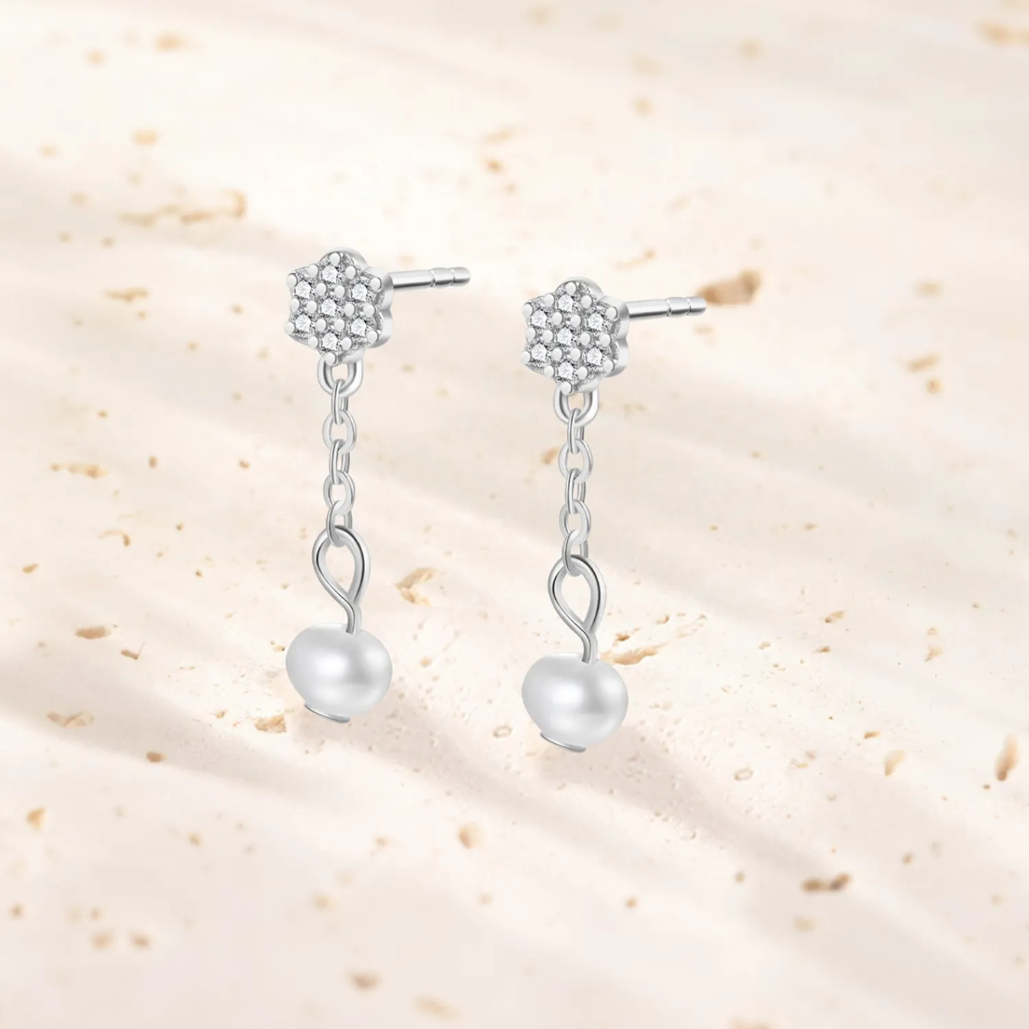 Ohrstecker | Perlenohrringe | Hey Happiness Blume und Perle Ohrringe Silber 925 Hängend