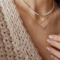 Filigrane Ketten | Choker Ketten | Hey Happiness Choker Perlenkette mit Herz Verschluss Veret Gold
