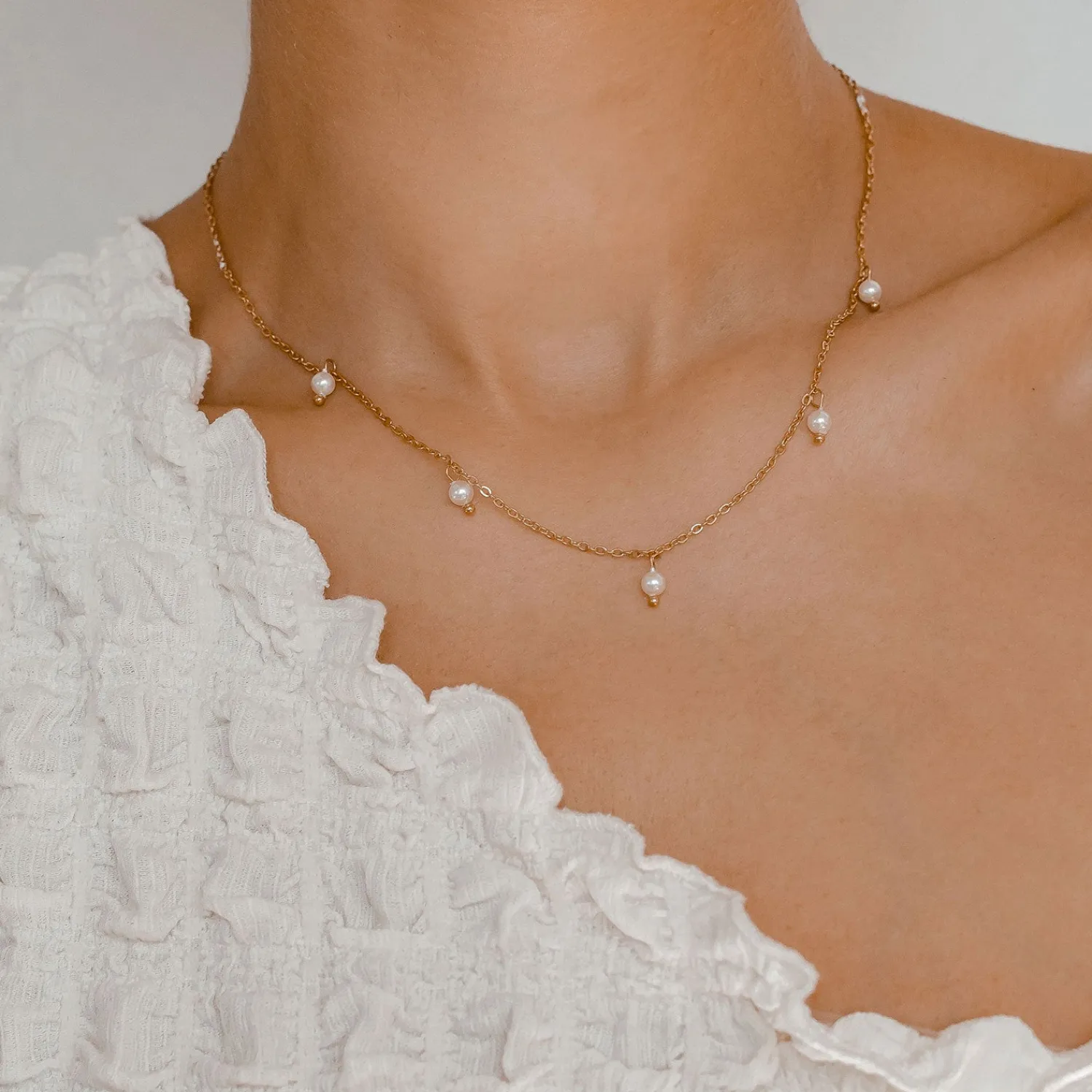 Perlenketten | Filigrane Ketten | Hey Happiness Cinque Kette mit Perlenanhänger Gold