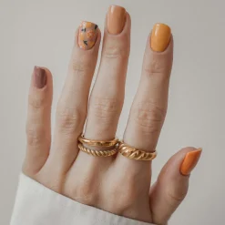 Auffällige Ringe | Hey Happiness Croissant Ring in Gold