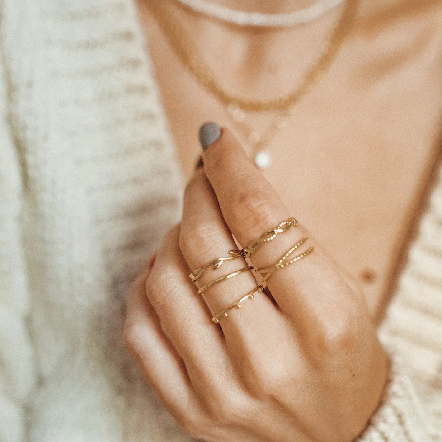 Schlichte Ringe | Hey Happiness Doppelt Gedrehter Ring Sterlingsilber in Gold