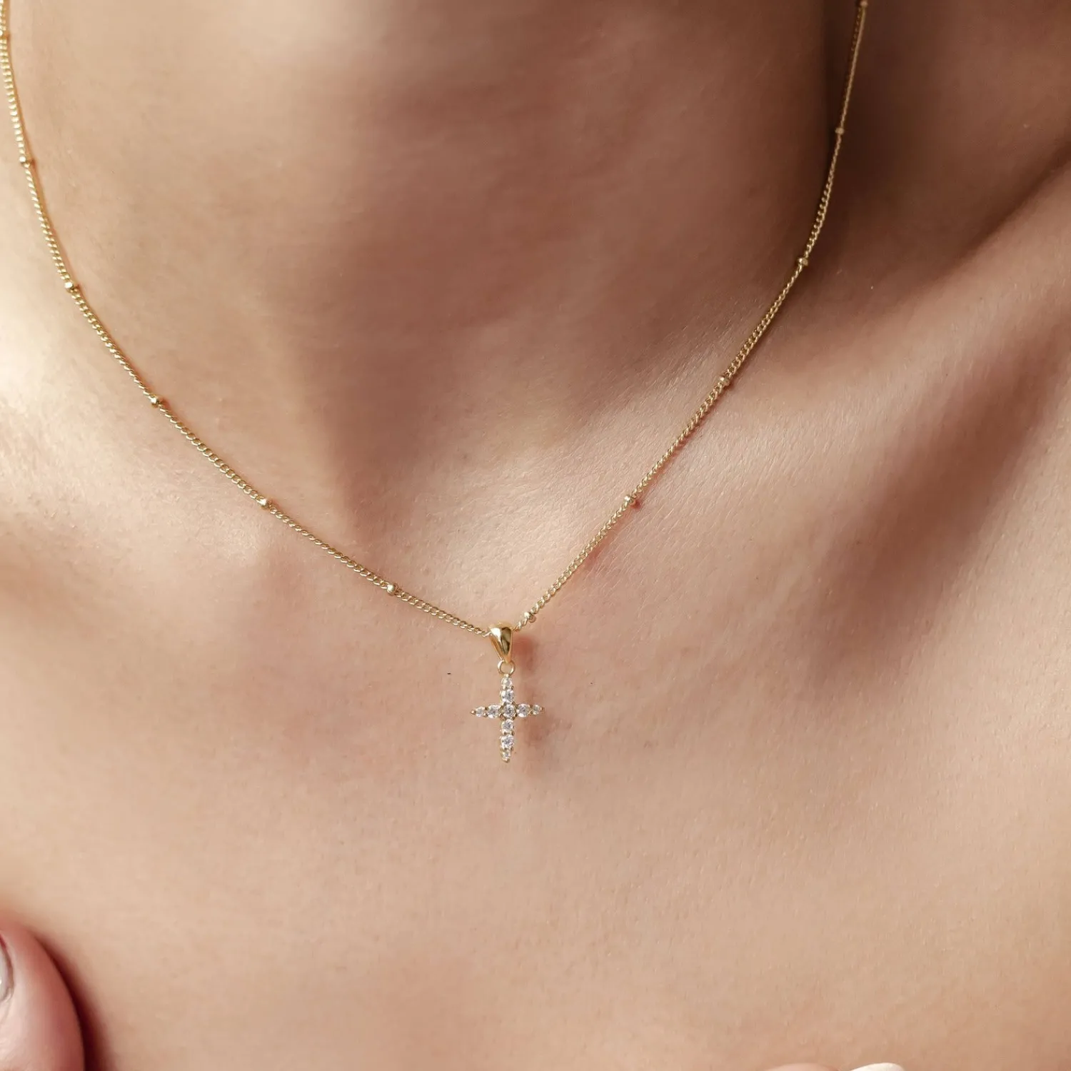 Anhänger | Filigrane Ketten | Hey Happiness Edelstein Kreuz Anhänger Kette aus Sterlingsilber