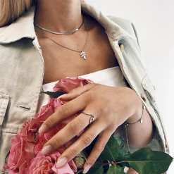 Filigrane Ketten | Hey Happiness Feine Kette mit Blatt Anhänger in Silberfarbe Silver