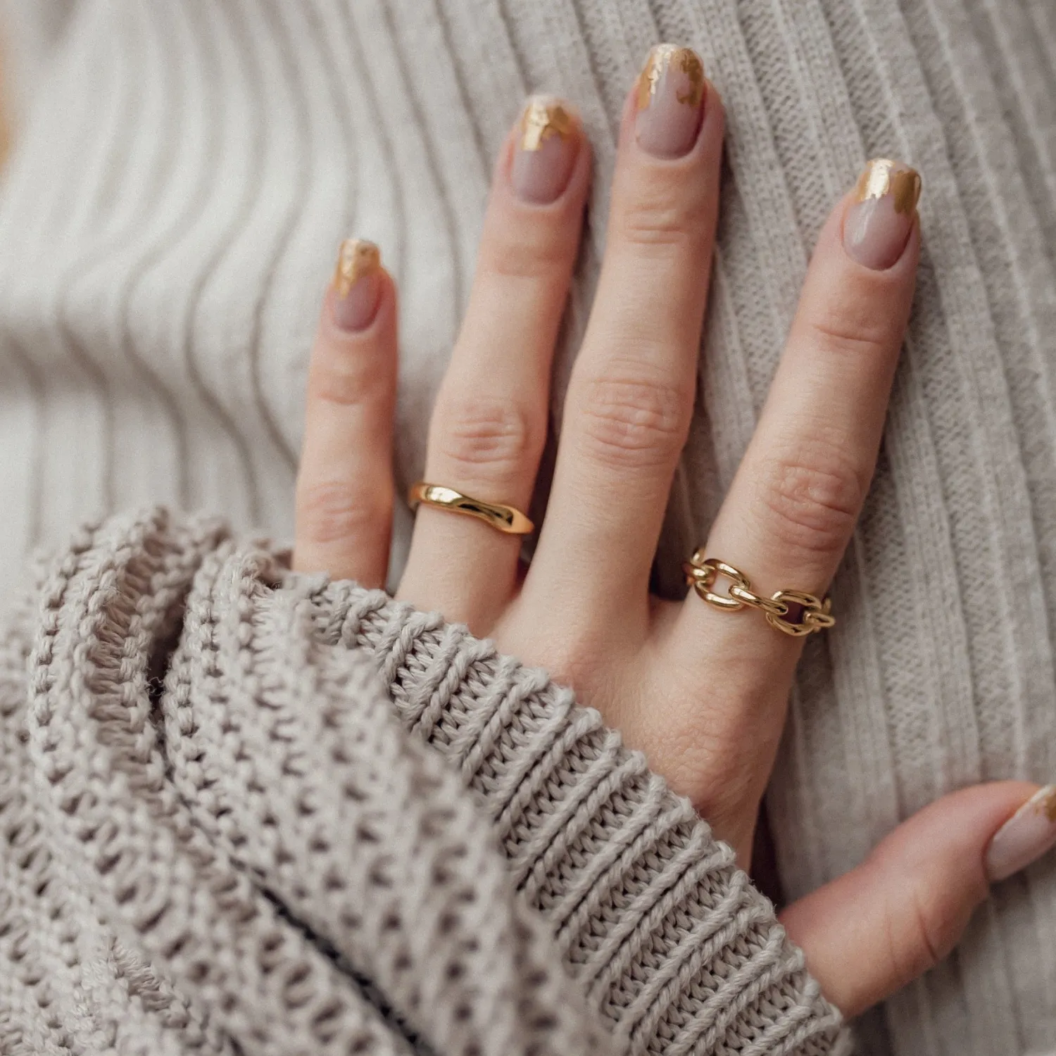Auffällige Ringe | Schlichte Ringe | Hey Happiness Filigraner Ring Gewellt Veret Gold