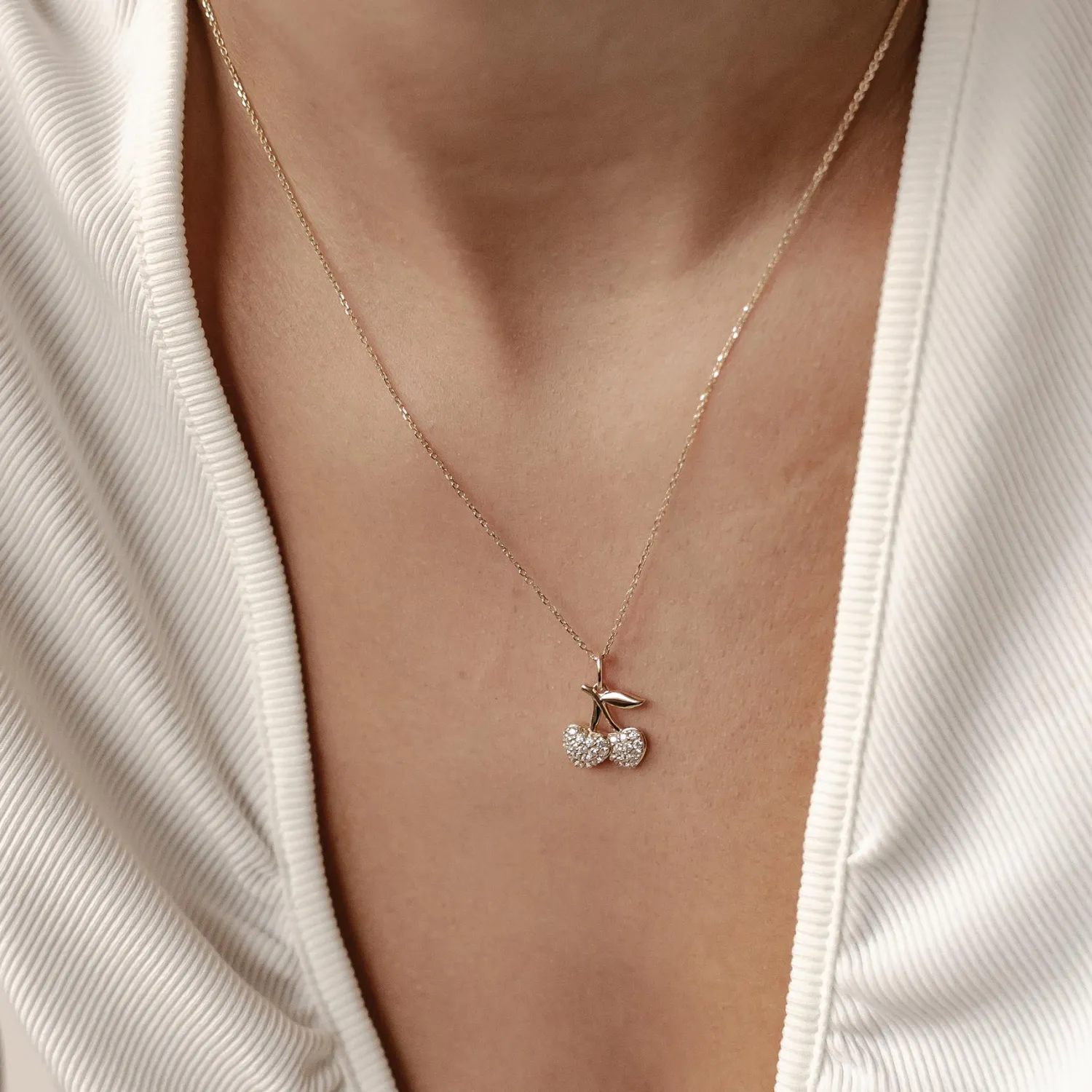 Filigrane Ketten | Hey Happiness Funkelnde Kirsche Anhänger Kette aus 585 Gold