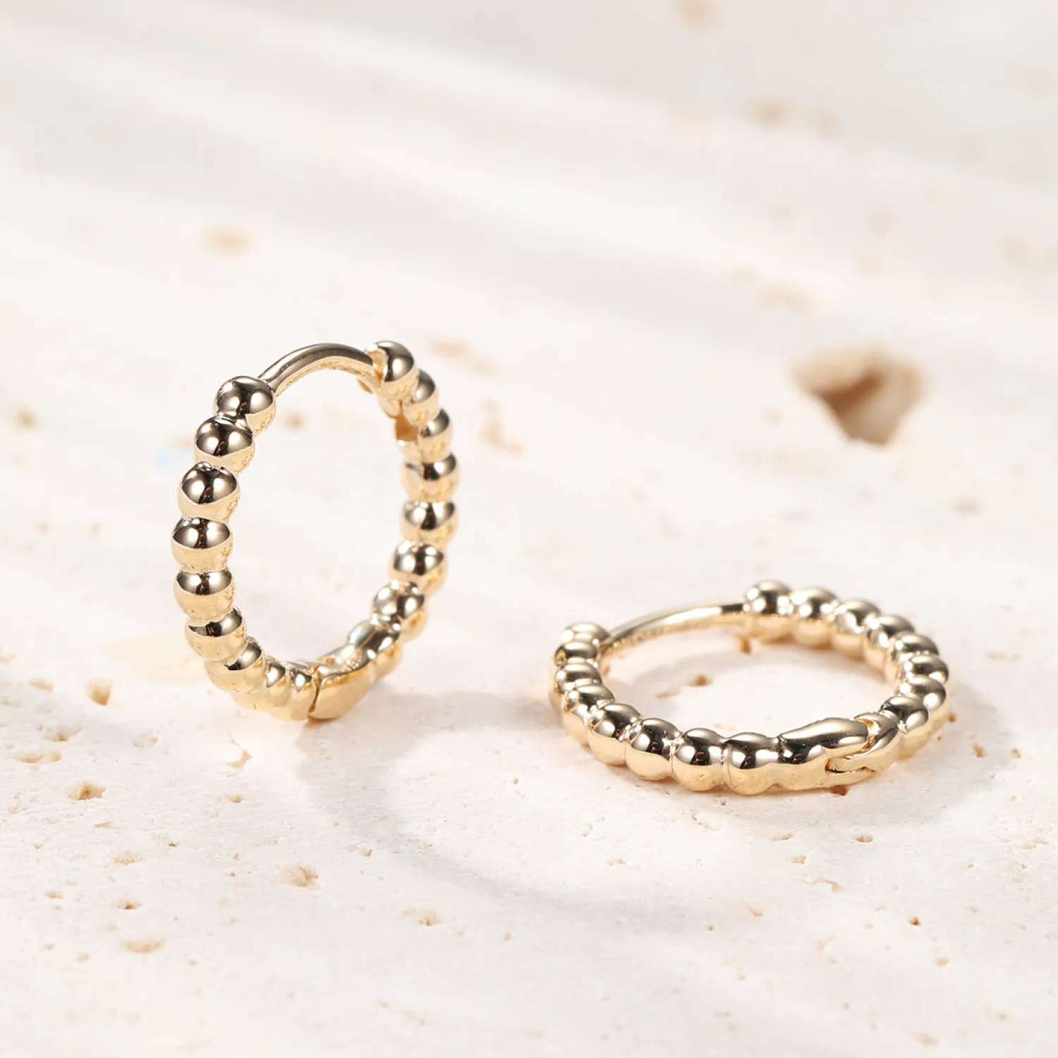 Ohrstecker | Creolen | Hey Happiness Glam 585 Creolen mit Kugeln Gold