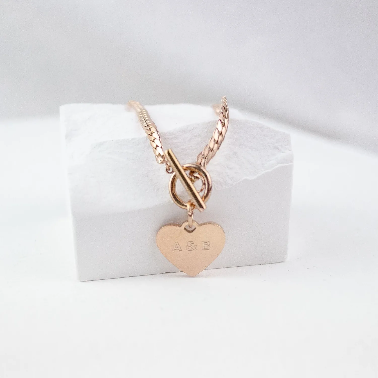 Statement Ketten | Hey Happiness Herz Kette mit T-Steg in Rosegold Rose Gold