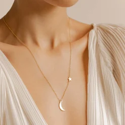 Filigrane Ketten | Hey Happiness Kette mit Stern und Mond Anhängern in farbe Gold