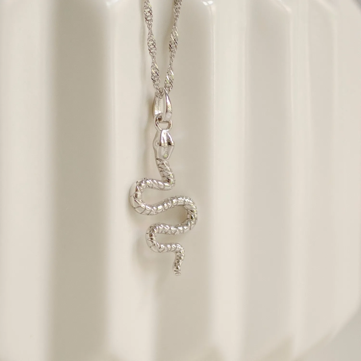 Filigrane Ketten | Hey Happiness Kette Schlange Anhänger Sterlingsilber Silver