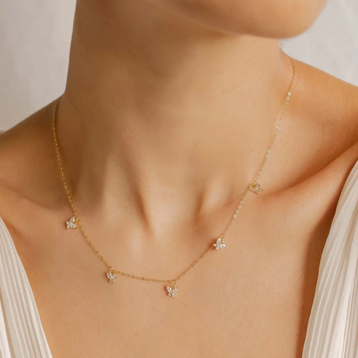 Filigrane Ketten | Hey Happiness Kette Schmetterling Anhänger mit Schmucksteinen Sterlingsilber