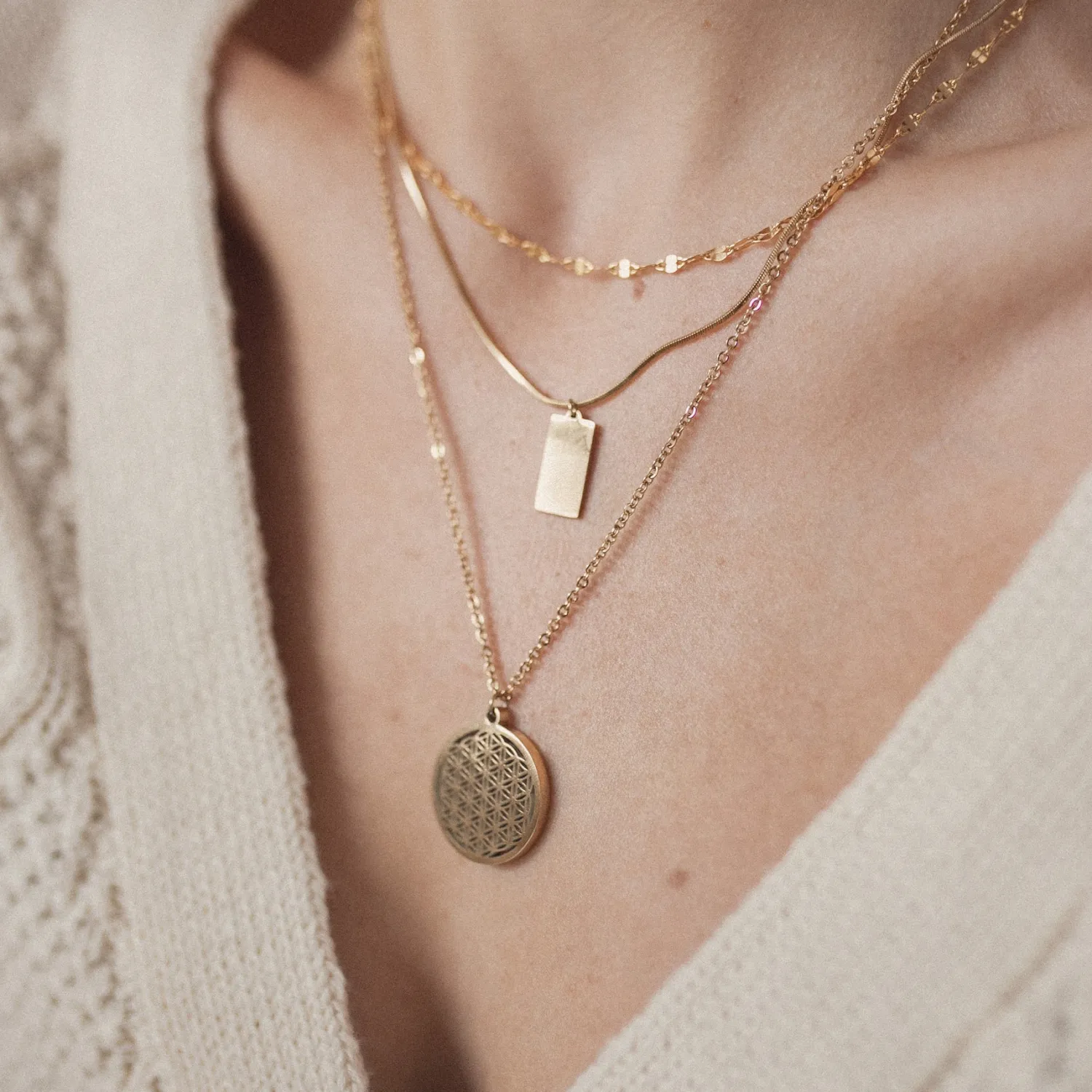 Filigrane Ketten | Hey Happiness Kette Viereck Anhänger Gold