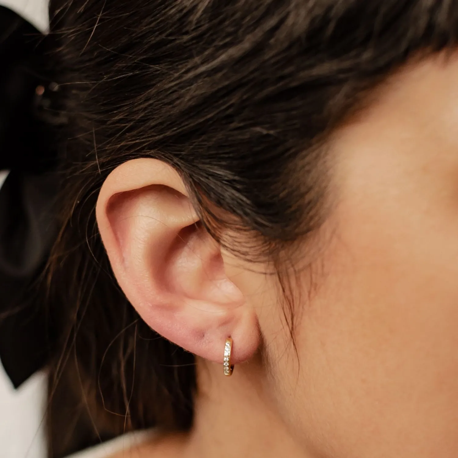 Creolen | Hey Happiness Klare Steine Creolen Ohrringe aus Edelstahl Gold
