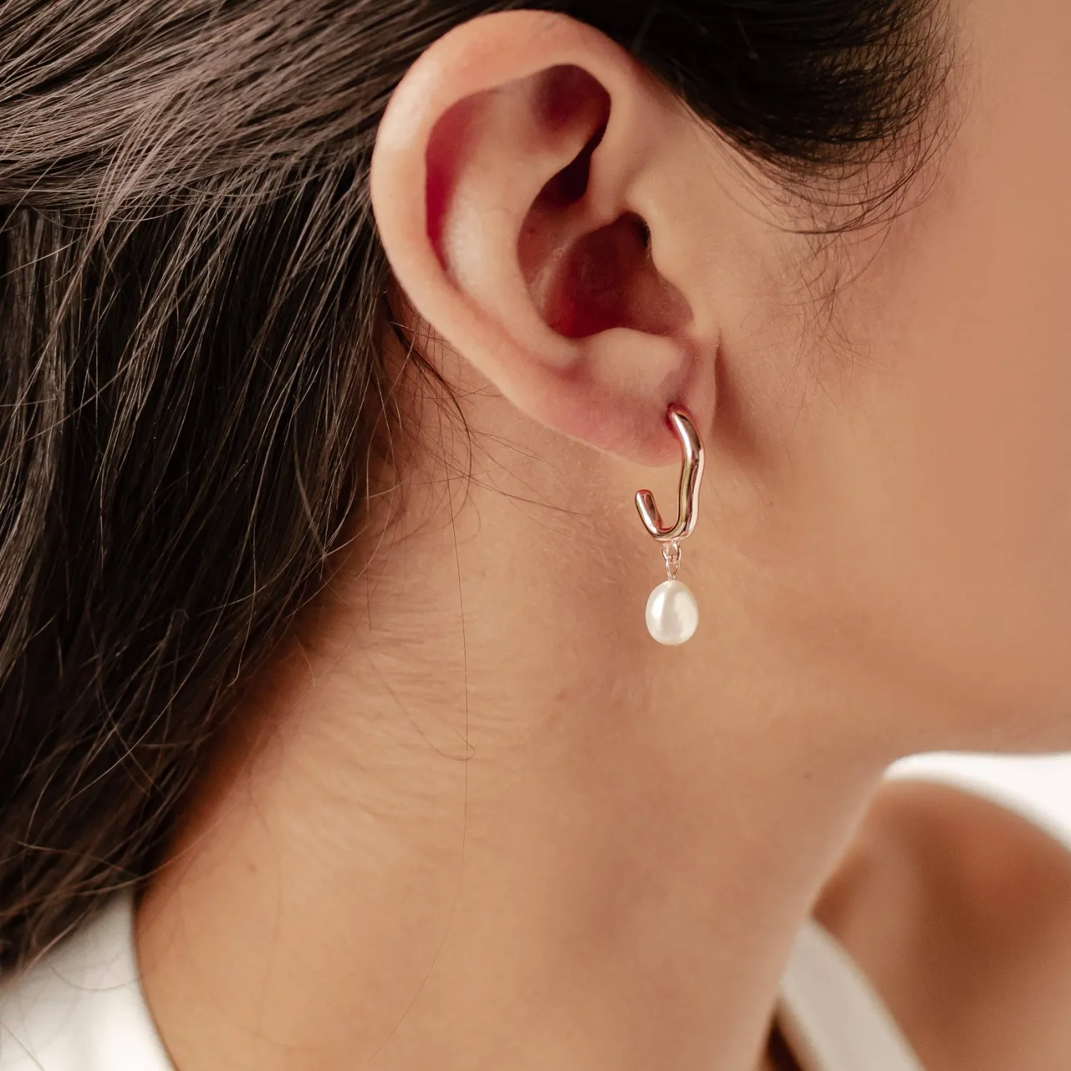 Perlenohrringe | Creolen | Hey Happiness Klobige Creolen mit Perlen aus Sterlingsilber