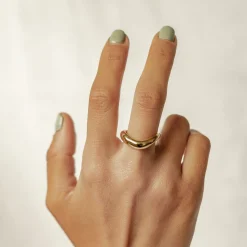 Auffällige Ringe | Hey Happiness Kurvenring aus Edelstahl Gold