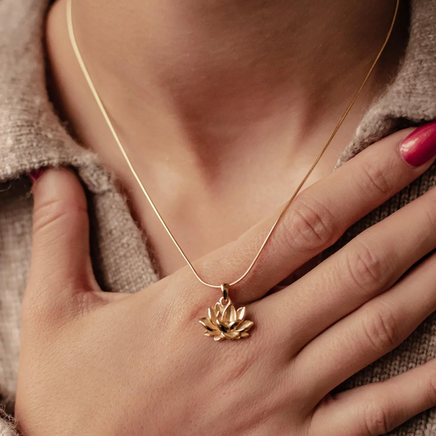 Anhänger | Filigrane Ketten | Hey Happiness Lotus Anhänger Halskette für Ausdauer aus Sterlingsilber
