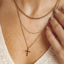 Filigrane Ketten | Hey Happiness Mehrreihige Kette Kreuz in Rosegold Rose Gold
