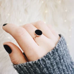 Auffällige Ringe | Schlichte Ringe | Hey Happiness Minimalist Ring mit Kreis Black
