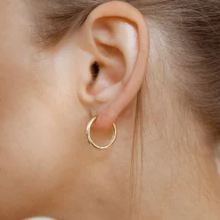 Creolen | Hey Happiness Mittelgroße Schlichte Creolen Sterlingsilber in Gold