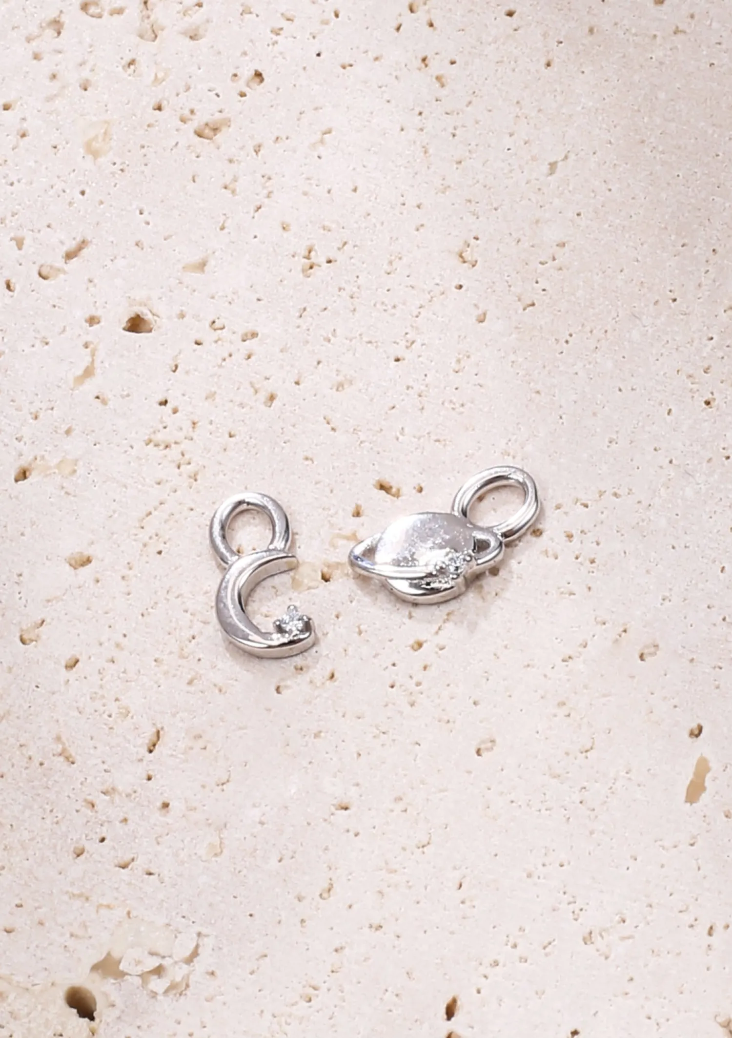 Creolen | Hey Happiness Mond und Planet Charm Creolen aus Sterlingsilber Silver