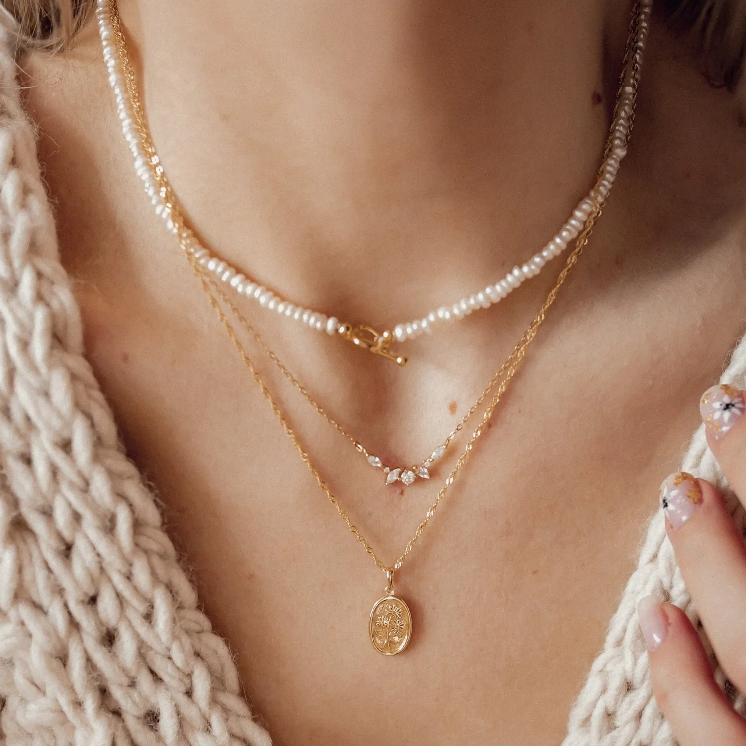 Anhänger | Hey Happiness Ovaler Anhänger mit Gänseblümchen Vereter Sterlingsilber Gold