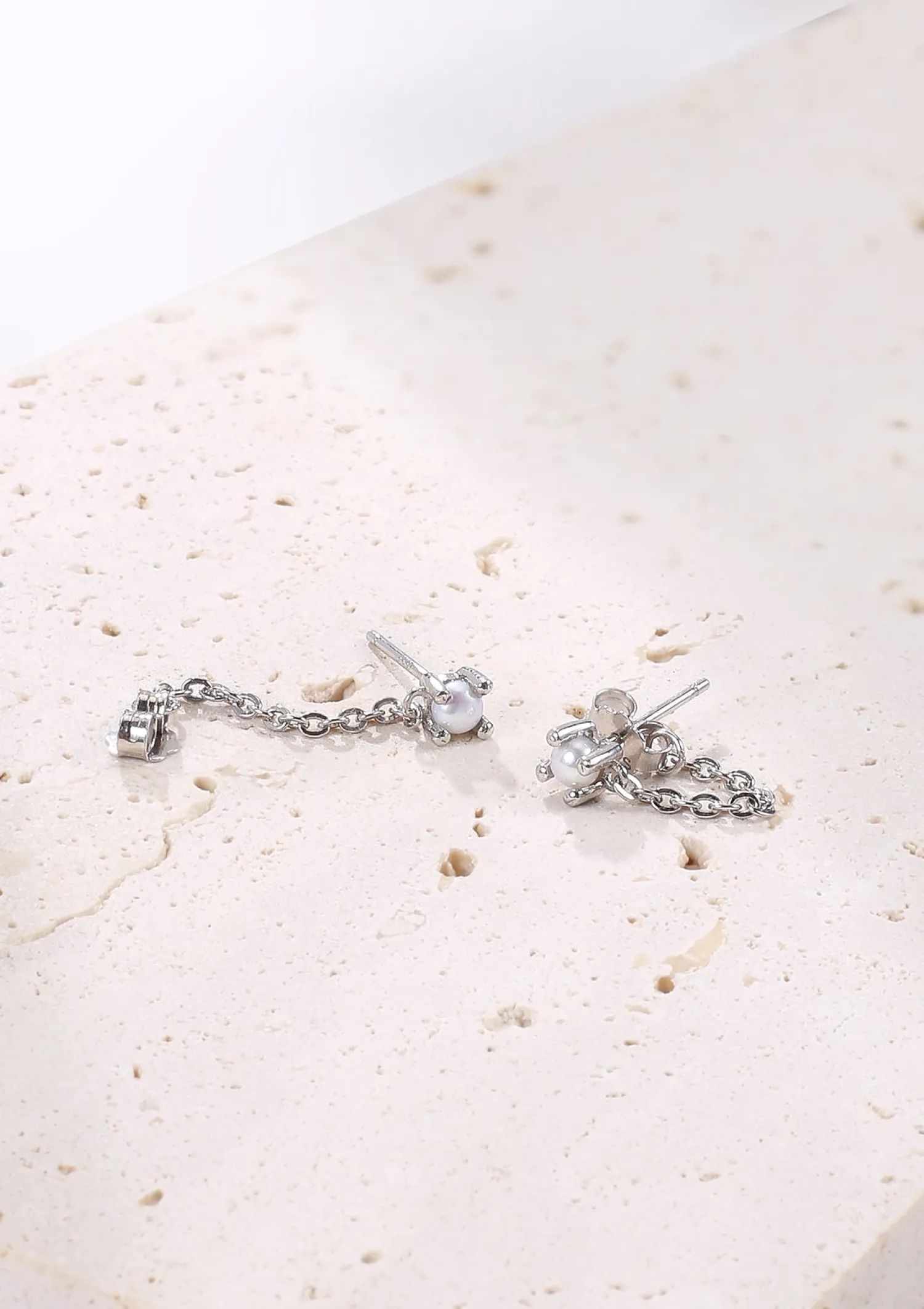 Ohrstecker | Perlenohrringe | Hey Happiness Perlen Ketten-Ohrringe aus Sterlingsilber Silver