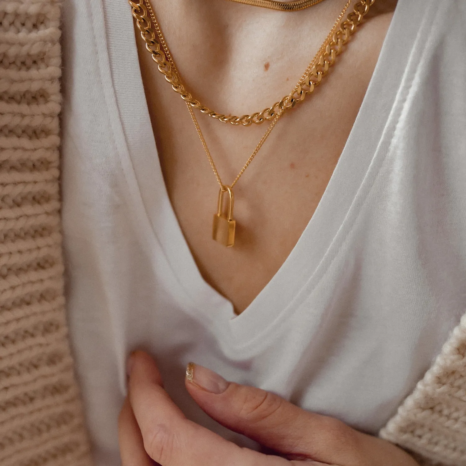 Choker Ketten | Filigrane Ketten | Hey Happiness Schlichte Choker Kette in Gold