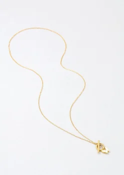 Filigrane Ketten | Hey Happiness Schmetterling Kette mit Knebelverschluss in Gold