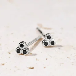 Ohrstecker | Hey Happiness Schwarze Triad Ohrstecker aus Sterlingsilber Silver
