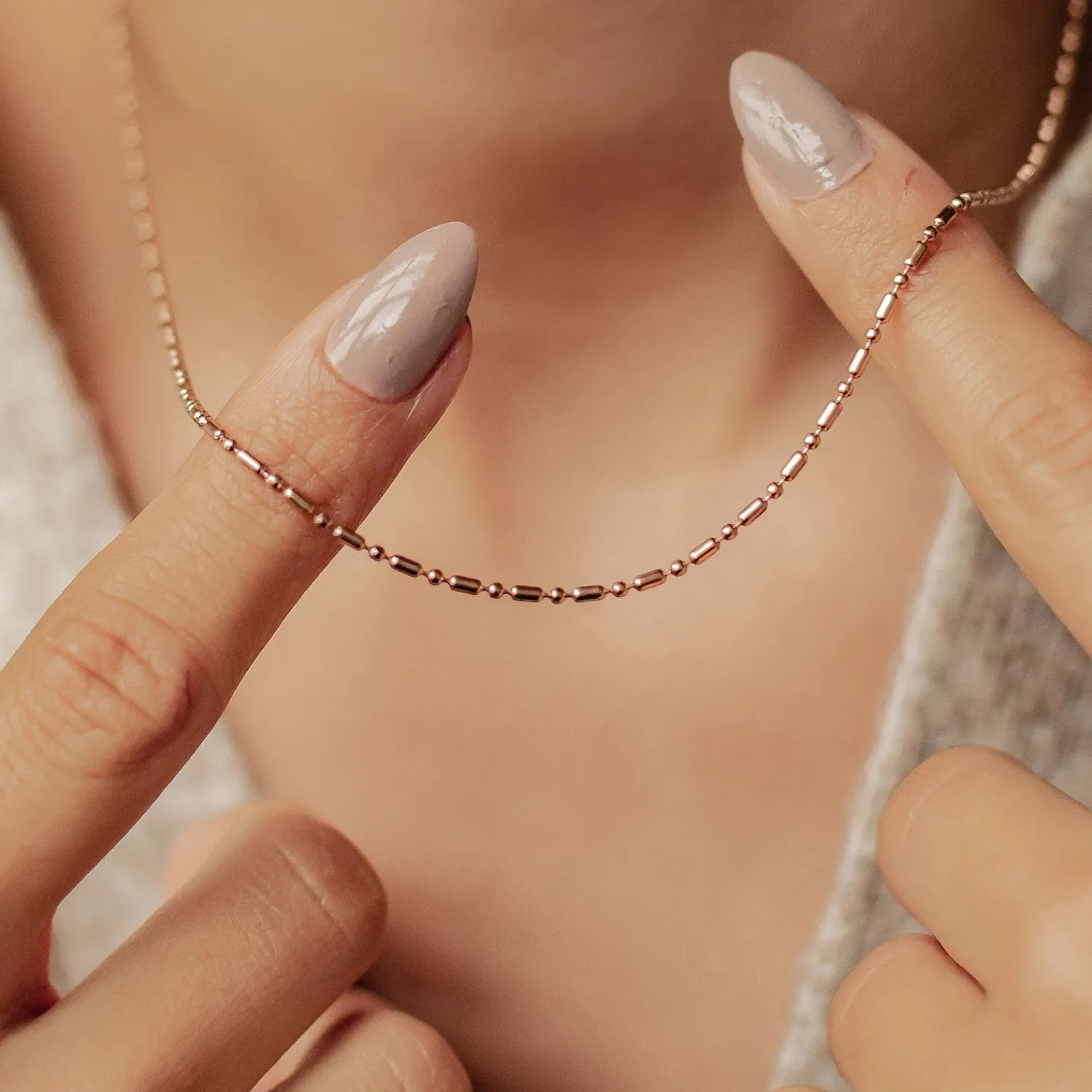 Filigrane Ketten | Hey Happiness Stab und Kugel Kette in Rosegold Rose Gold