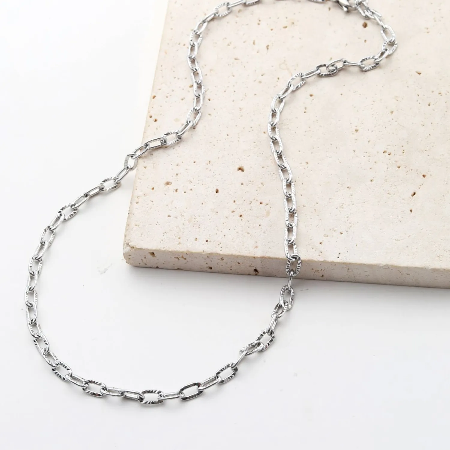 Filigrane Ketten | Hey Happiness Strukturierte Gliederkette in Silber Silver