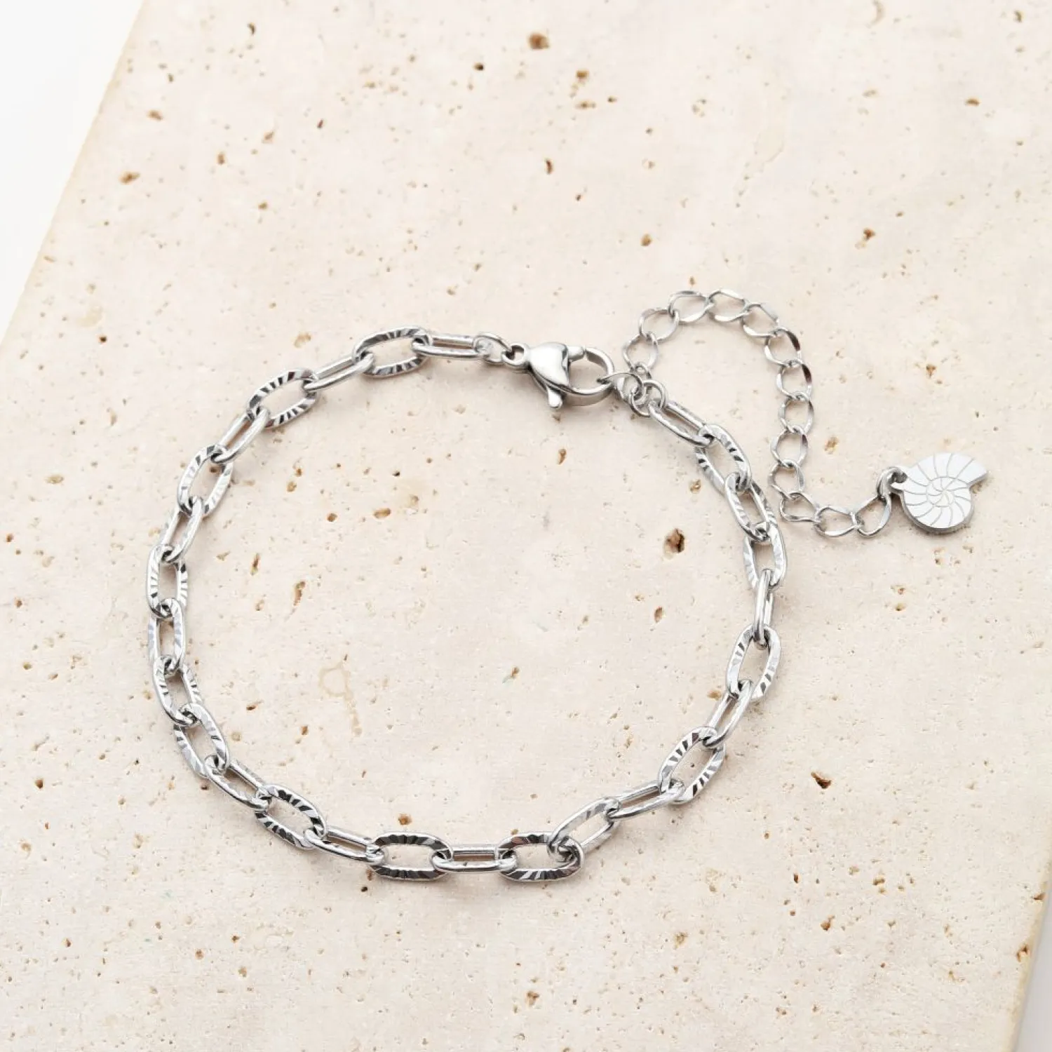 Ketten Armbänder | Hey Happiness Strukturiertes Armband in Gliederkette-Design in Silber Silver