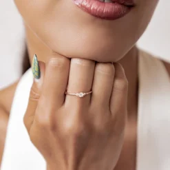 Schlichte Ringe | Hey Happiness Trio Steine Schmaler Ring Sterlingsilber in Gold