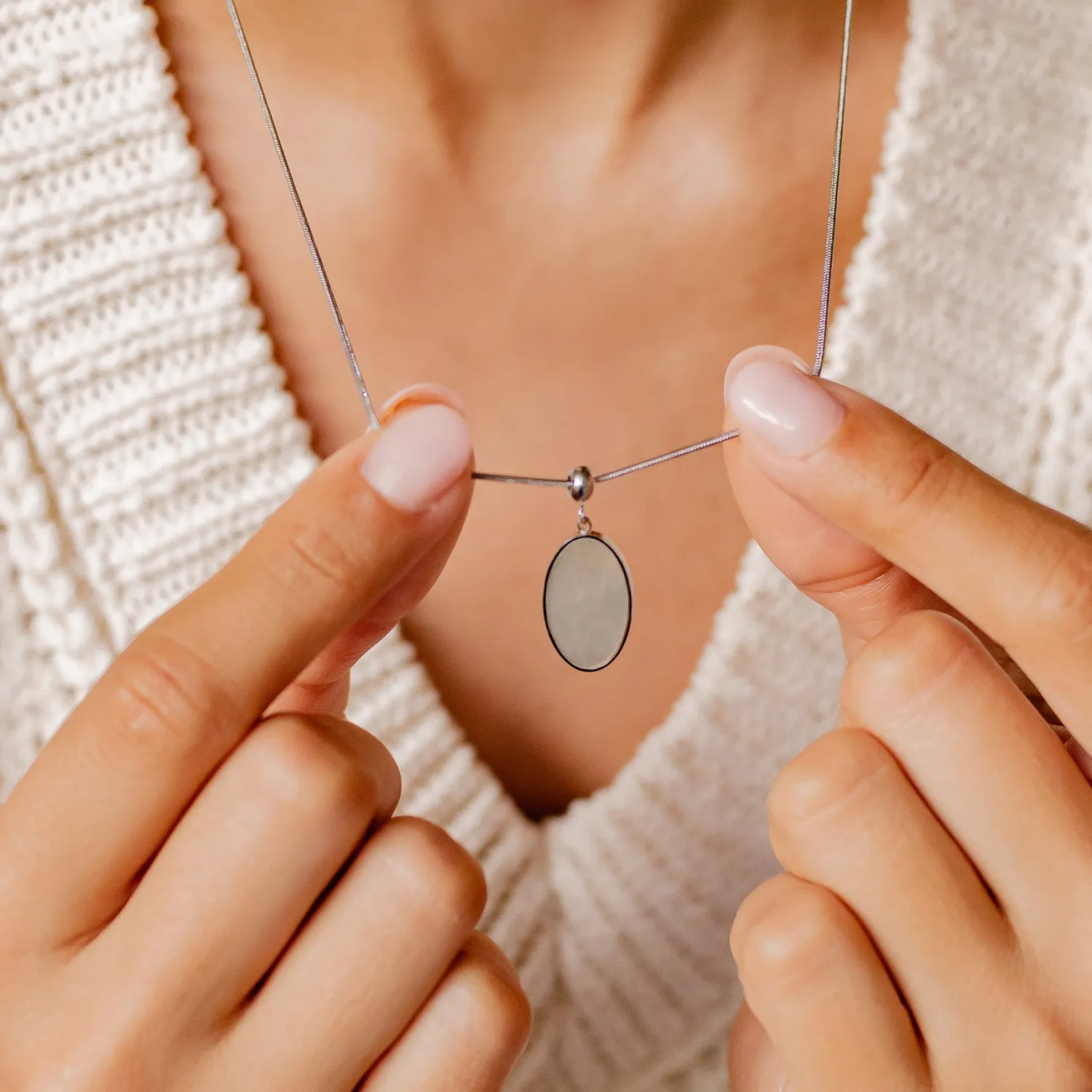 Anhänger | Hey Happiness Unique Oval Perlmutt Anhänger Gold