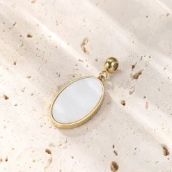 Anhänger | Hey Happiness Unique Oval Perlmutt Anhänger Gold