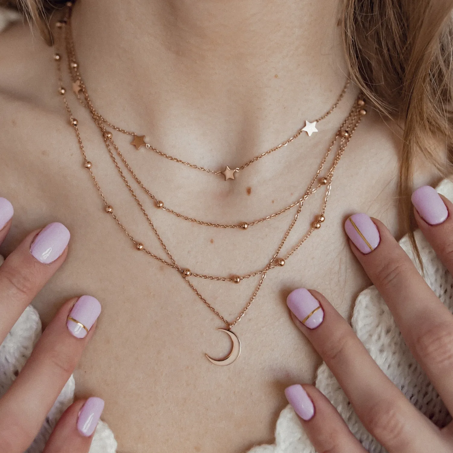 Filigrane Ketten | Hey Happiness Zarte Halbmond Kette in Rosegold Rose Gold